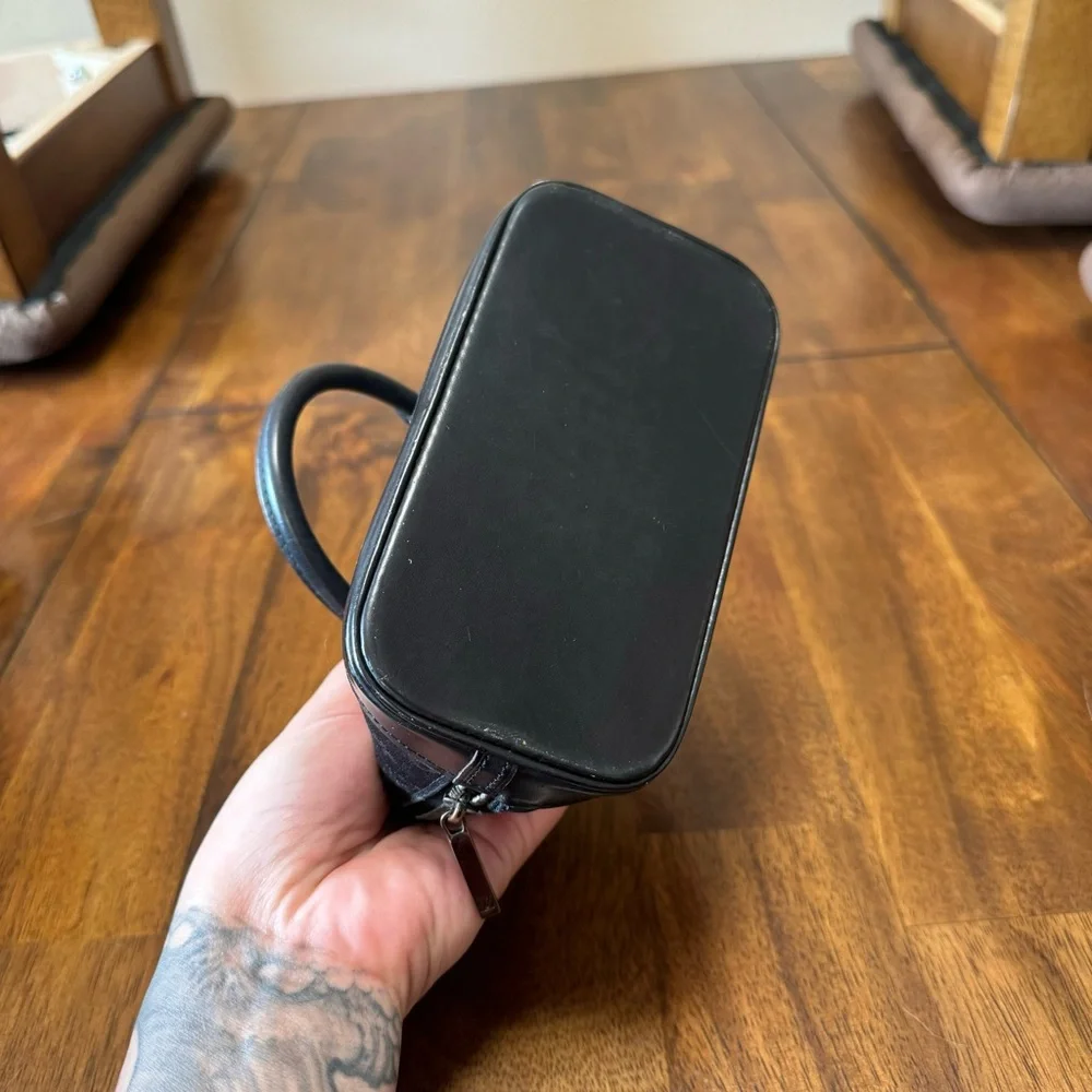 Louis Vuitton Satin Alma - Picture 10 of 16